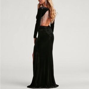 Windsor Julian Formal Velvet Rhinestone Trim Dress